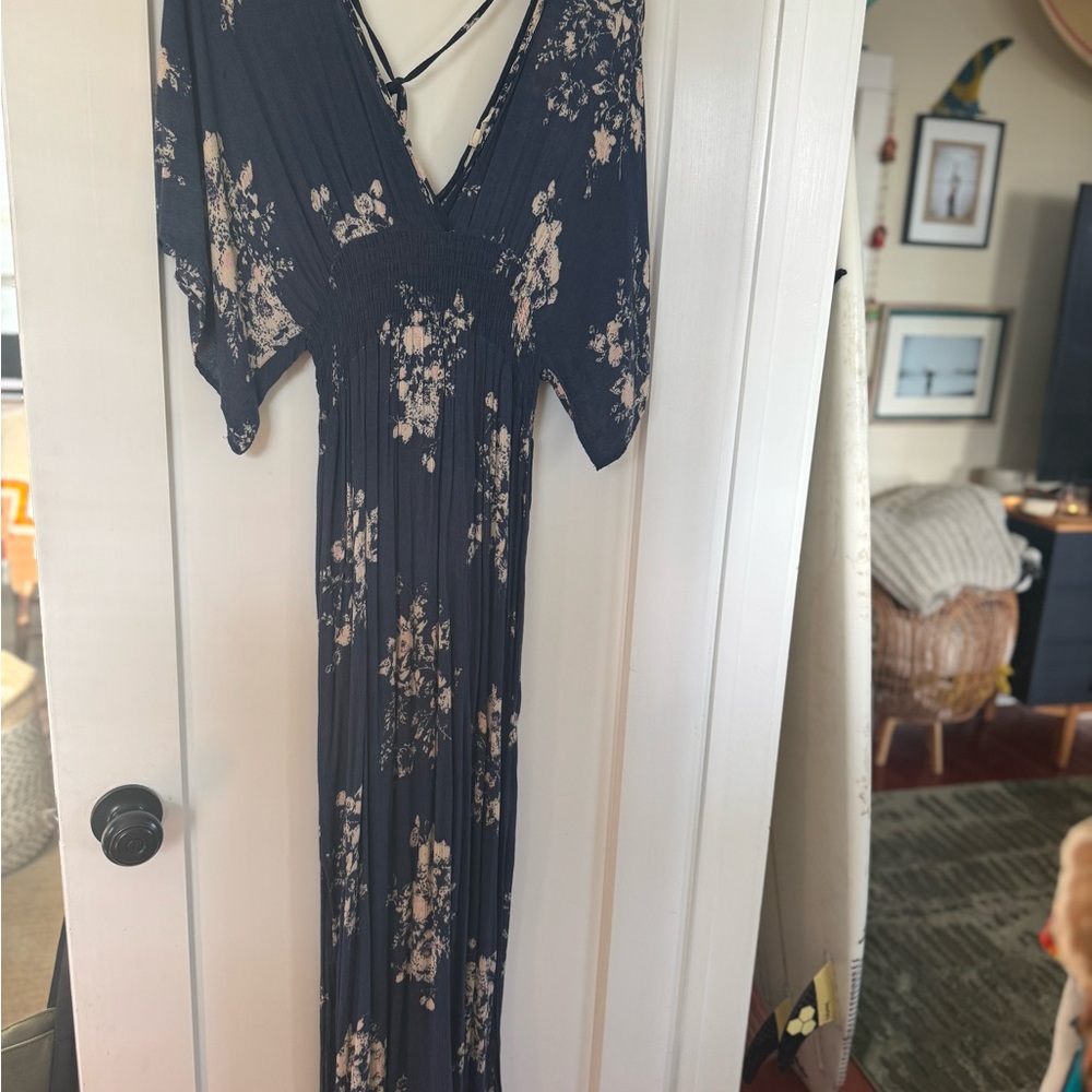 Love Stitch Flower Maxi Dress